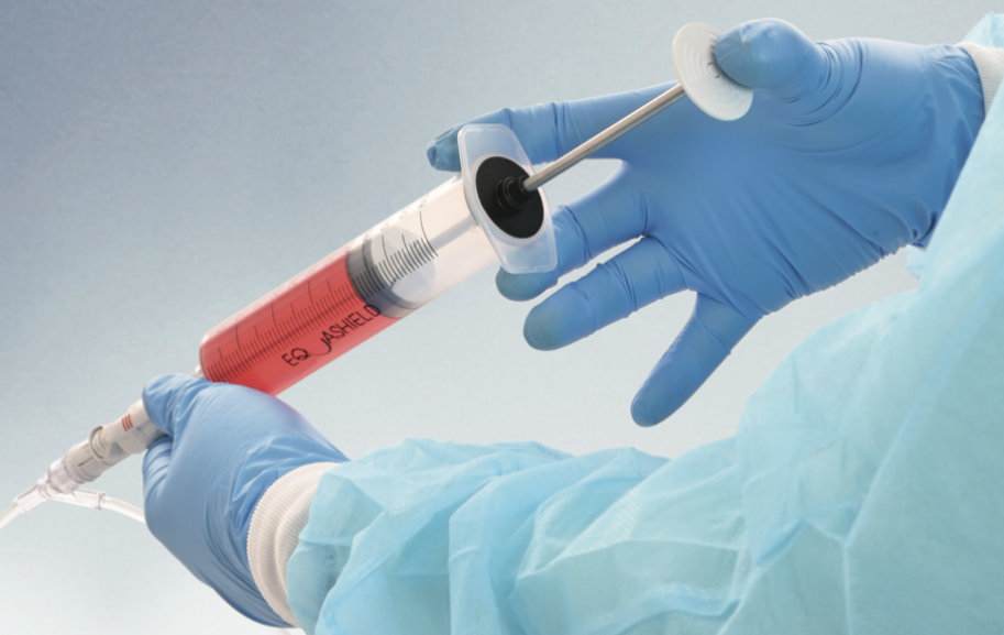 Veterinarian using EQUASHIELD CSTD 